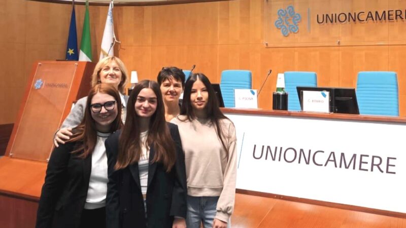 Ovada: premiate a Roma studentesse di Amministrazione Finanza e Marketing