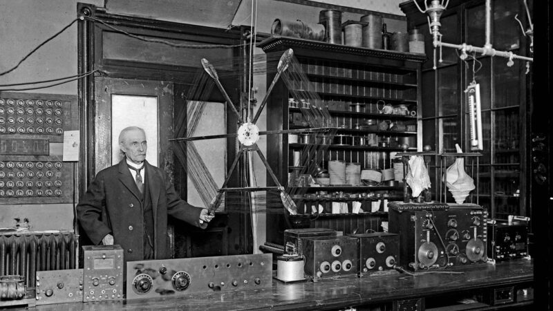 Novi celebra il centenario della radio e i 150 anni di Marconi con una mostra alla Società Storica